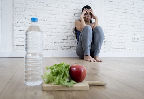 CUÁLES SON LOS PRINCIPALES PROBLEMAS CON LA ALIMENTACIÓN   EN LA ADOLESCENCIA