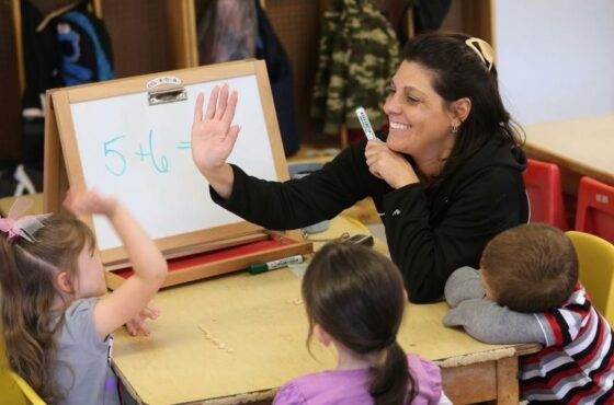 LA IMPORTANCIA DE RESPETAR LOS  PROCESOS DE APRENDIZAJE EN LOS NIÑOS EN LAS ESCUELAS