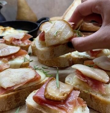 PANINI DE JAMÓN Y PERA